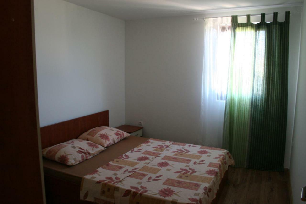 Apartments Sara วลาชิตชี ภายนอก รูปภาพ