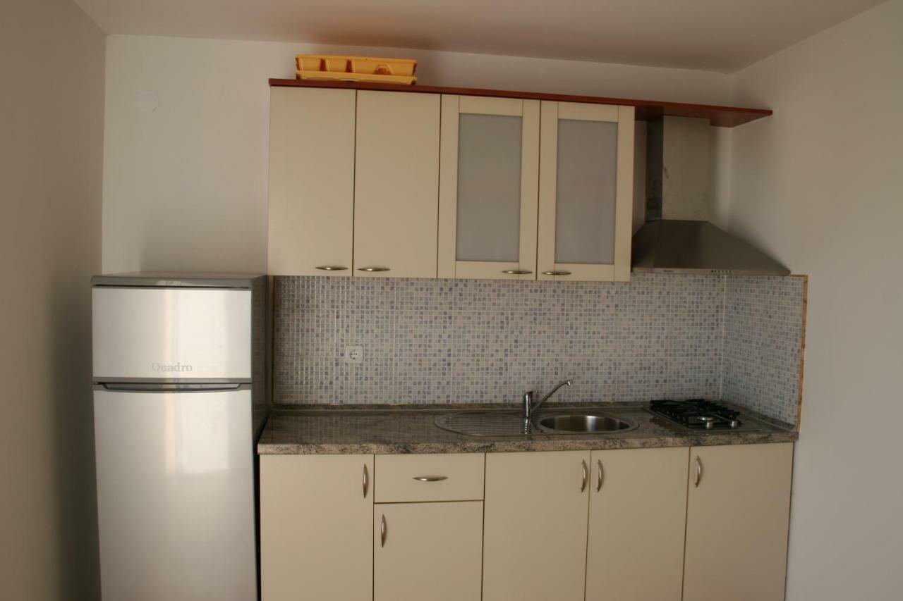 Apartments Sara วลาชิตชี ภายนอก รูปภาพ